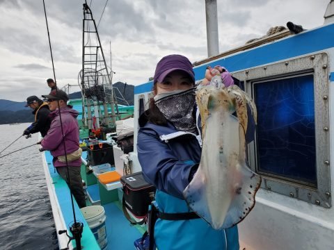 22年11月最新 ふじなみ丸 静岡県 の最新釣果情報