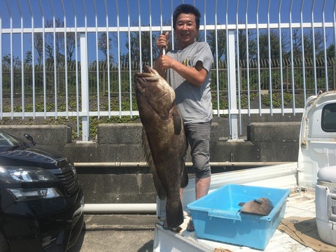 クエ22 10kg 2匹 の釣果 18年7月24日 生駒丸 静岡 釣割