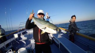 ワラサ の釣果 18年11月3日 宮川丸 千葉 木更津港 釣り船予約 釣割