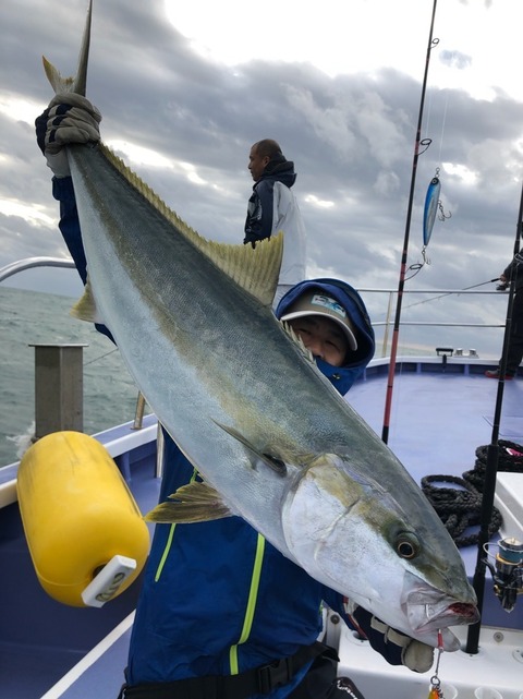 ヒラマサ9 00kg 4匹 の釣果 18年11月18日 新勝丸 千葉 川津港 釣り船予約 釣割