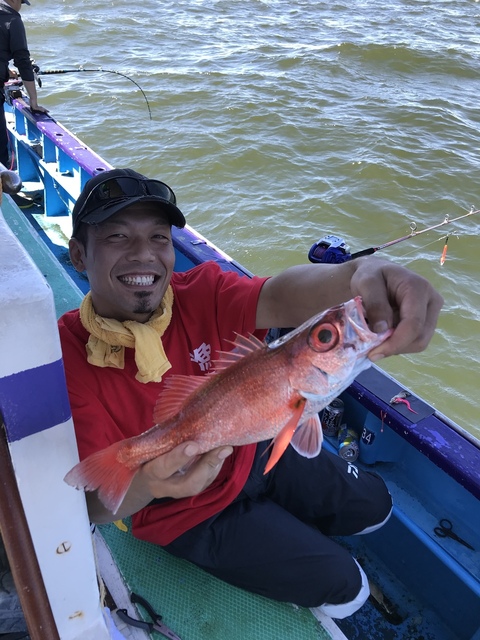 アカムツ40cm 3匹 の釣果 19年7月26日 登喜丸 神奈川 平塚漁港 釣割