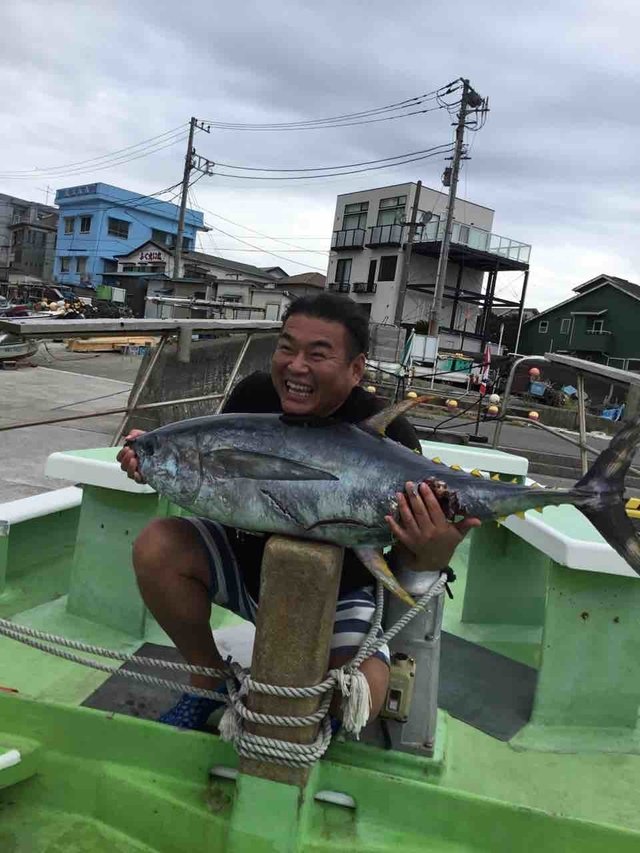 カツオ3 50kg 3匹 の釣果 19年10月7日 福栄丸 神奈川 葉山芝崎港 釣り船予約 釣割