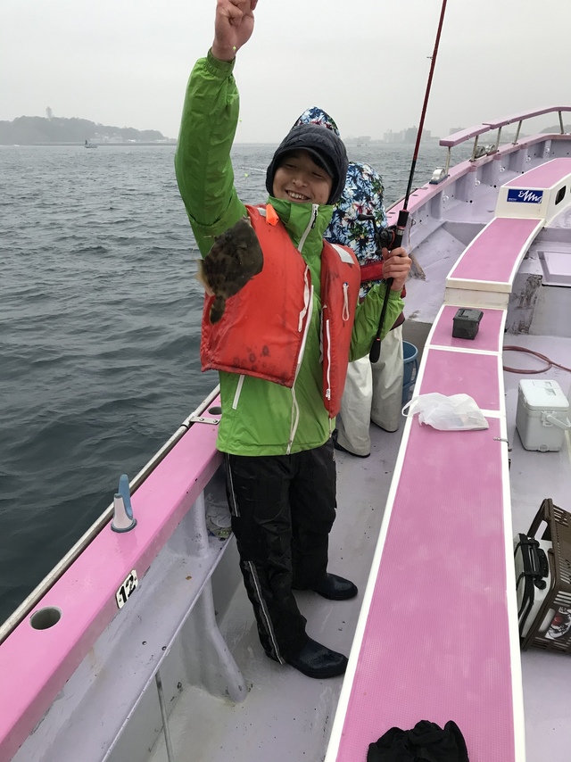 カワハギ26cm 8匹 の釣果 19年11月27日 多希志丸 神奈川 腰越漁港 釣り船予約 釣割