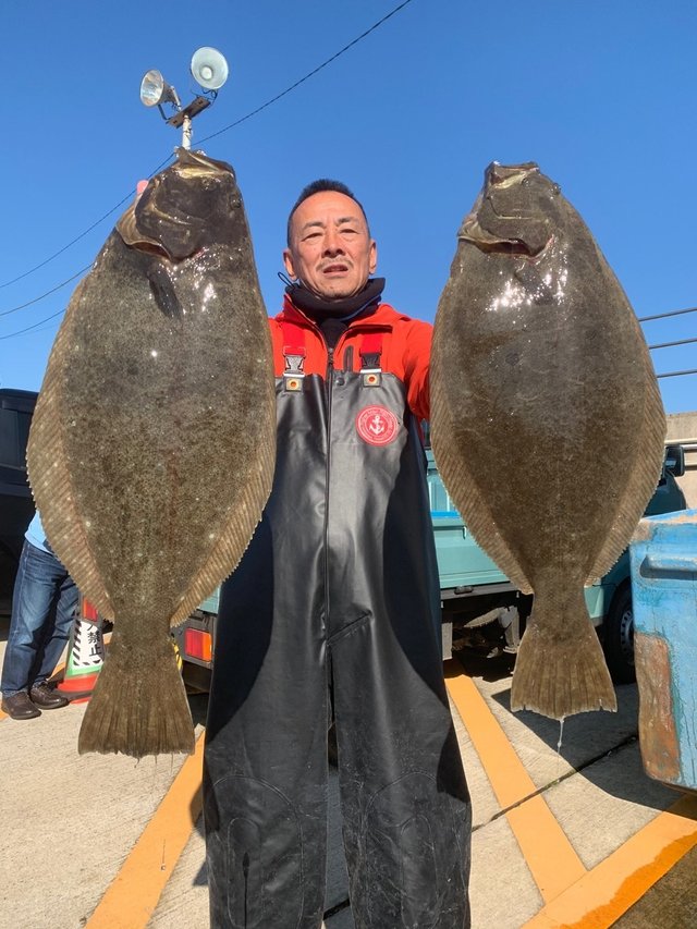 ヒラメ4 kg 10匹 の釣果 19年12月12日 大久丸 茨城 鹿嶋港 釣割