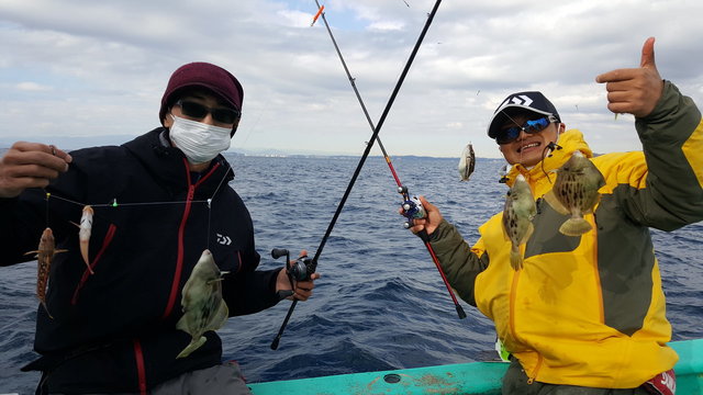 カワハギ27cm 15匹 の釣果 2020年1月2日 深田家 神奈川 佐島港 釣り船予約 釣割