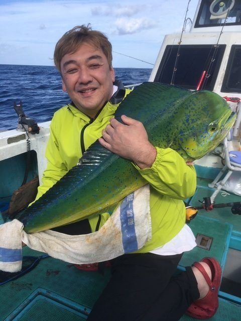 シイラ の釣果 年1月7日 遊漁船てぃ だ 沖縄 屋我地漁港 釣り船予約 釣割