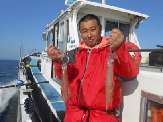 ヤリイカ 17匹 の釣果 年1月日 勝美丸 神奈川 小田原新港 釣り船予約 釣割