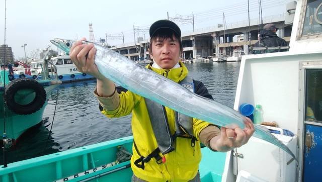 タチウオ100cm 5匹 の釣果 年5月15日 守山丸 千葉 寒川港 釣り船予約 釣割