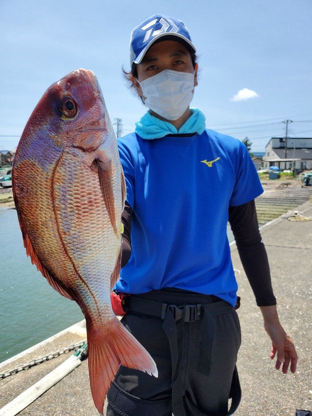 マダイ0 70kg 9匹 の釣果 年8月7日 富士丸 千葉 大原港 釣割