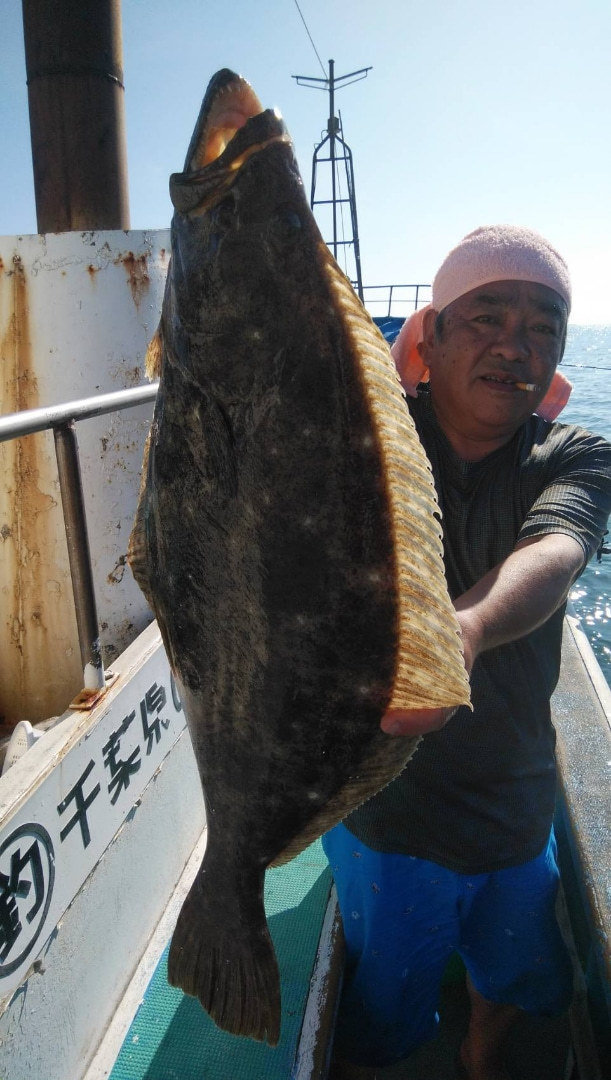 ヒラメ5 kg 6匹 の釣果 年8月21日 家田丸 千葉 外川港 釣り船予約 釣割