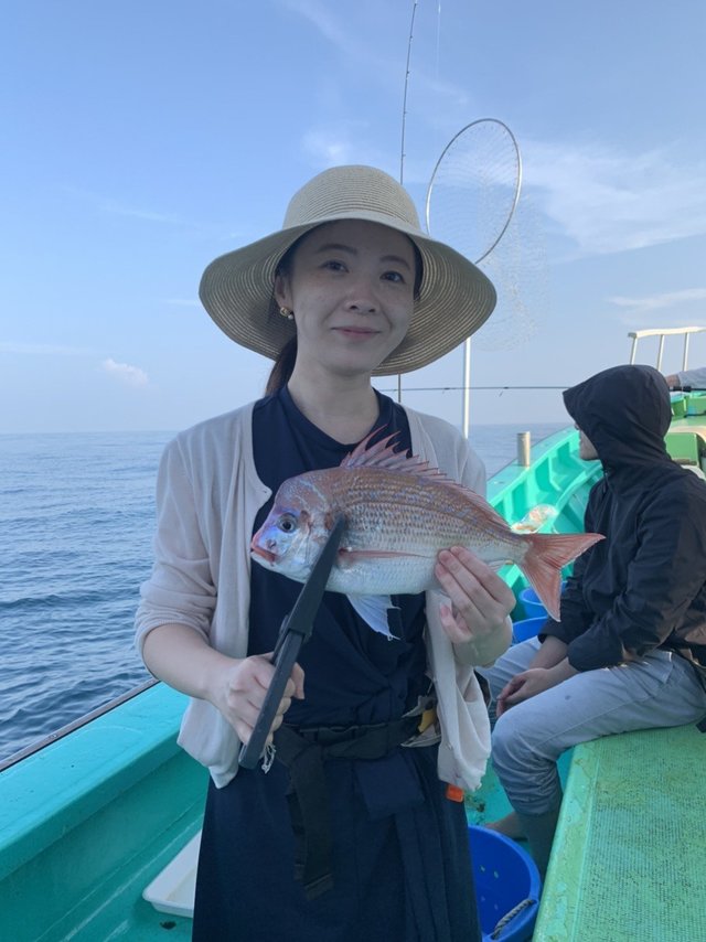 マダイ0 60kg 3匹 の釣果 年8月22日 植田丸 茨城 釣割