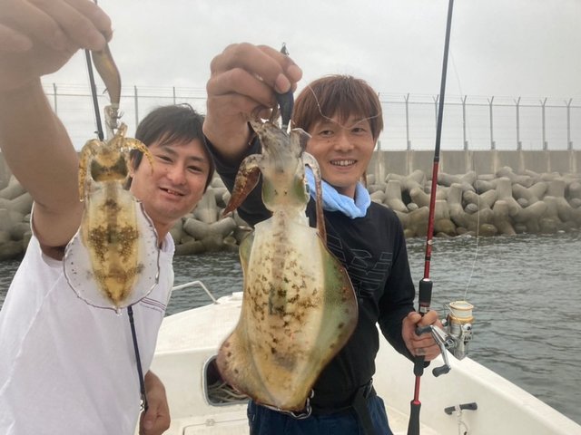 アオリ の釣果 年9月19日 Feed Lot 愛知 釣割