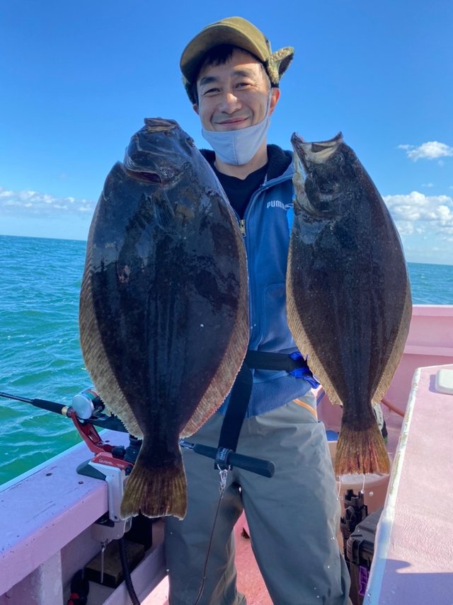 ヒラメ2 90kg 5匹 の釣果 年11月22日 富久丸 千葉 大原港 船釣り予約 キャスティング船釣り予約