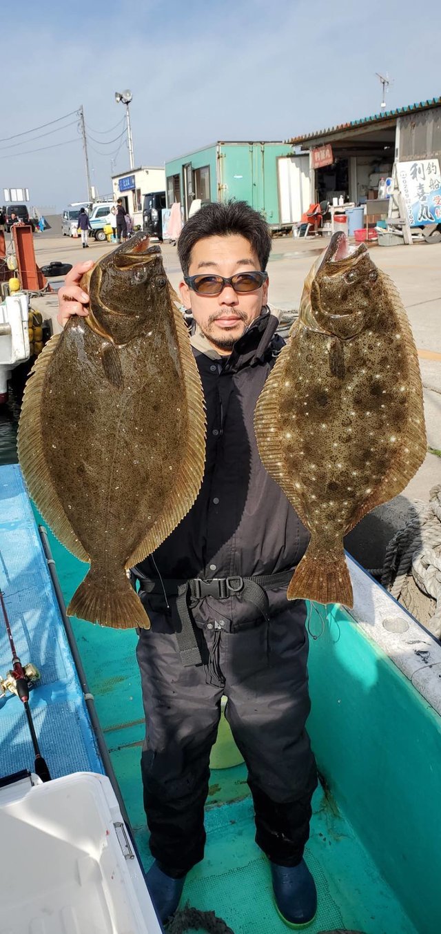 ヒラメ3 12kg 5匹 の釣果 21年1月16日 植田丸 茨城 鹿嶋旧港 船釣り予約 キャスティング船釣り予約