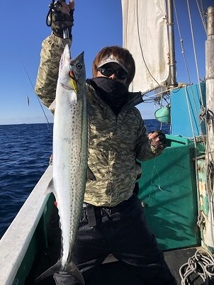 サワラ93cm 1匹 の釣果 21年1月日 西原丸 和歌山 文里港 船釣り予約 キャスティング船釣り予約