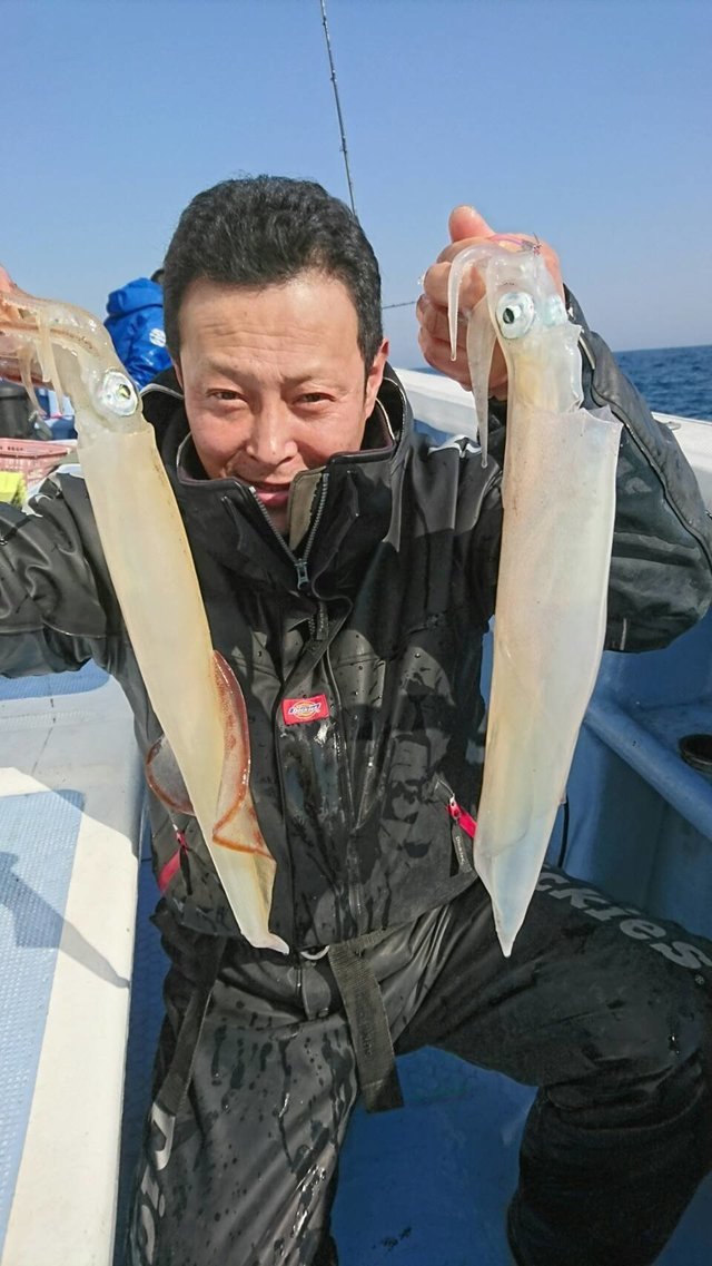 ヤリイカ50cm 28匹 の釣果 21年2月22日 幸栄丸 茨城 鹿嶋旧港 船釣り予約 キャスティング船釣り予約