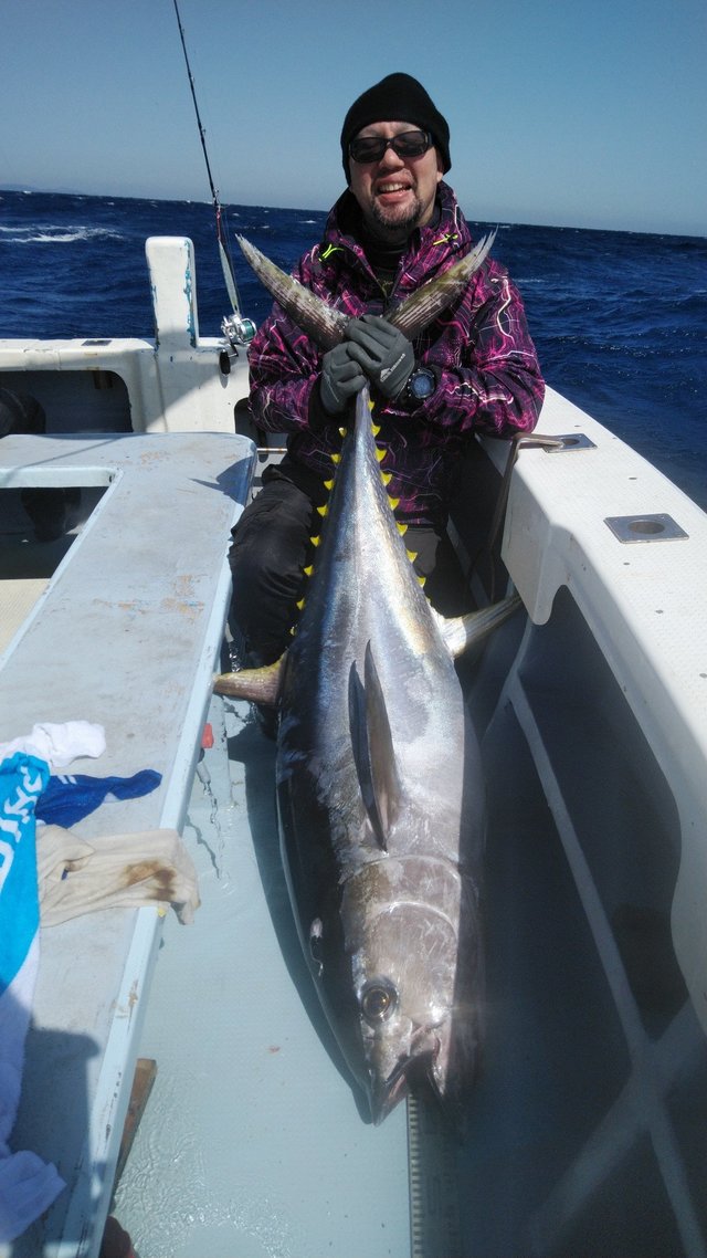 キハダ150cm の釣果 21年3月18日 岡安丸 愛知 神島 釣割