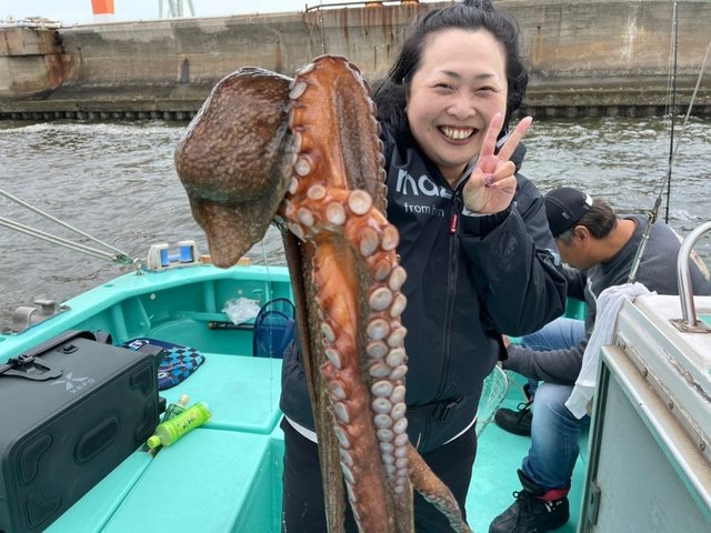 タコ3 50kg 2匹 の釣果 21年5月1日 守山丸 千葉 寒川港 釣り船予約 釣割