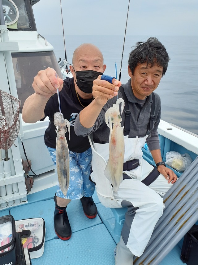 マルイカ42cm 28匹 の釣果 21年6月7日 山川丸 静岡 宇佐美港 釣り船予約 釣割