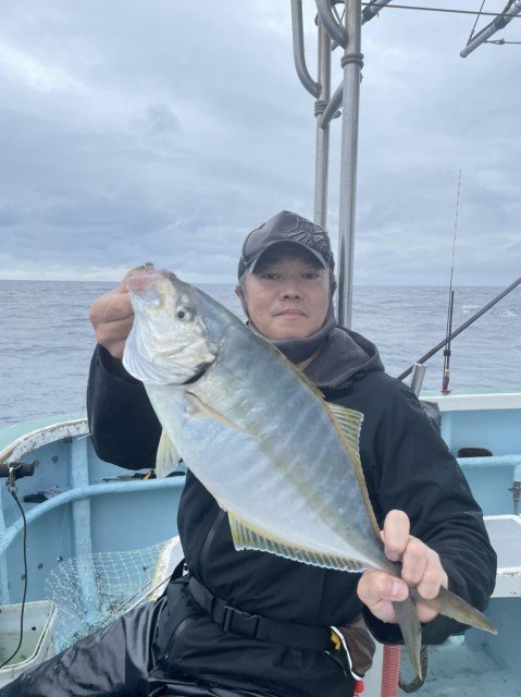 シマアジ2 54kg 2匹 の釣果 21年9月3日 長福丸 千葉 大原港 船釣り予約 キャスティング船釣り予約