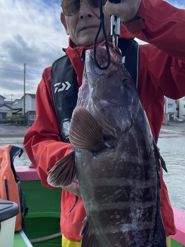 マハタ2 40kg 3匹 の釣果 21年10月16日 よしえ丸 千葉 大原港 船釣り予約 キャスティング船釣り予約