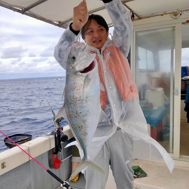 沖縄県で釣れたロウニンアジの最新釣果 釣り情報 22年10月