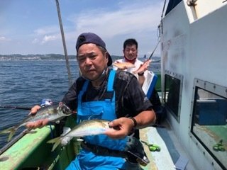 イトヨリ35cm 2匹 の釣果 22年7月11日 喜久丸 神奈川 腰越漁港 船釣り予約 キャスティング船釣り予約