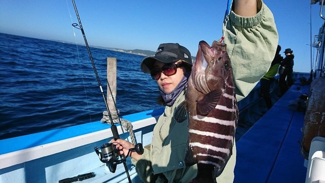 ハタ0 70kg 2匹 の釣果 22年7月23日 不動丸 千葉 川津港 船釣り予約 キャスティング船釣り予約