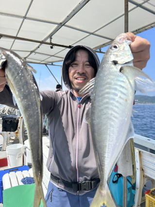 オニアジ
