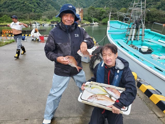 マダイ・シマアジ