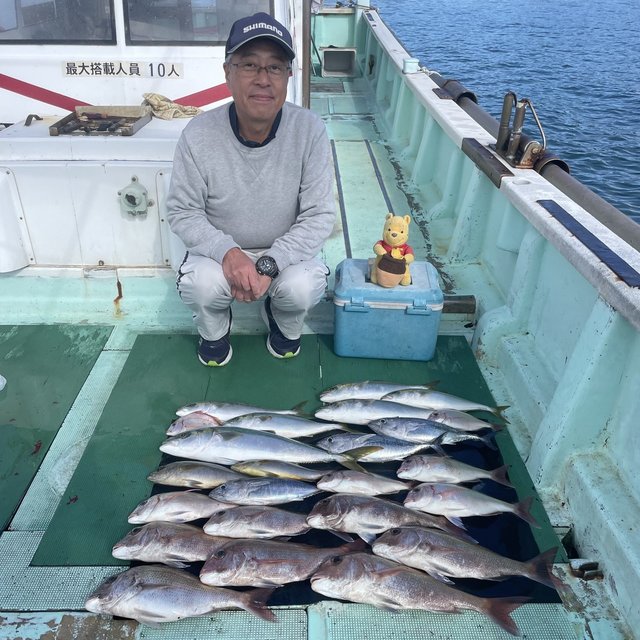 カツオを関西で釣った最新釣果、釣り情報【2024年11月】