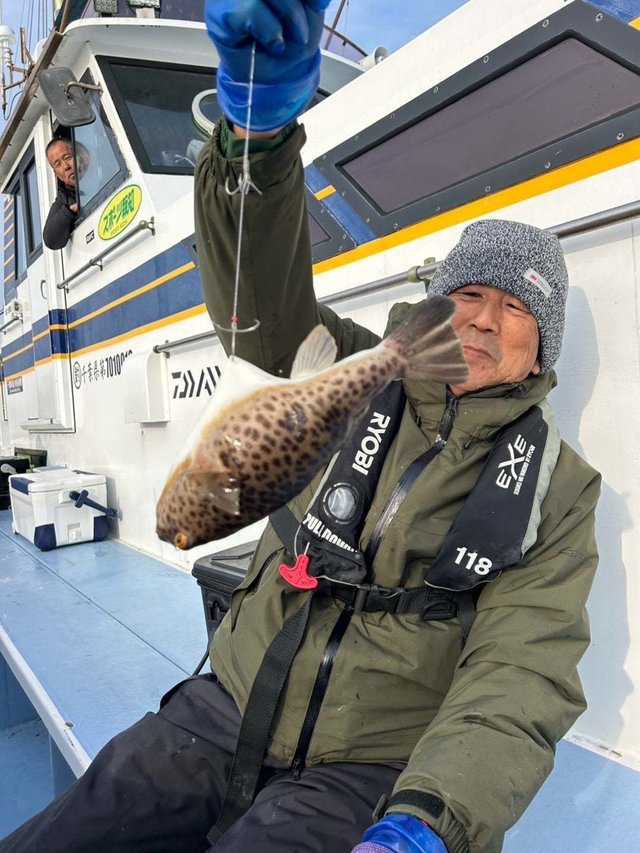 アカメフグ